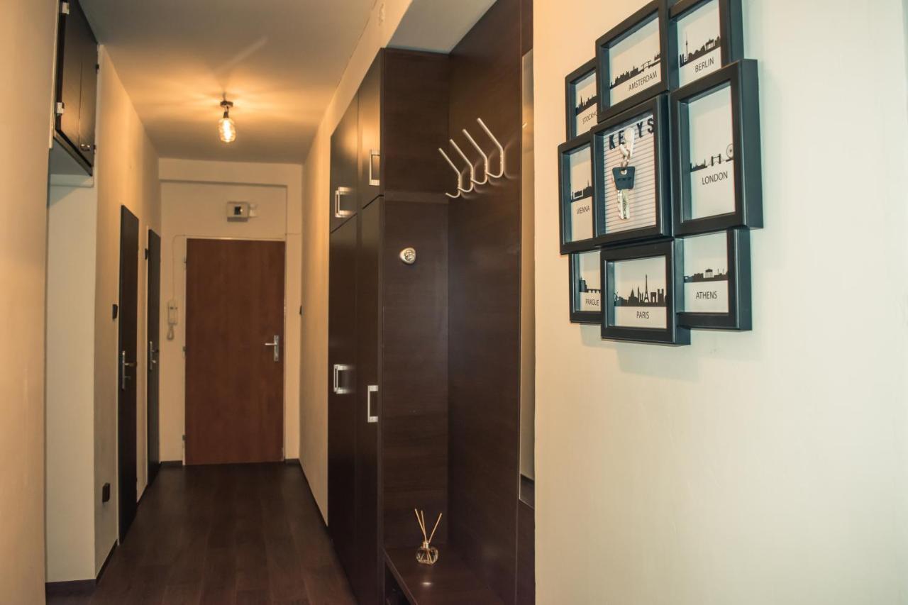 Apartman Jnj Velkomoravska 올로모우츠 외부 사진
